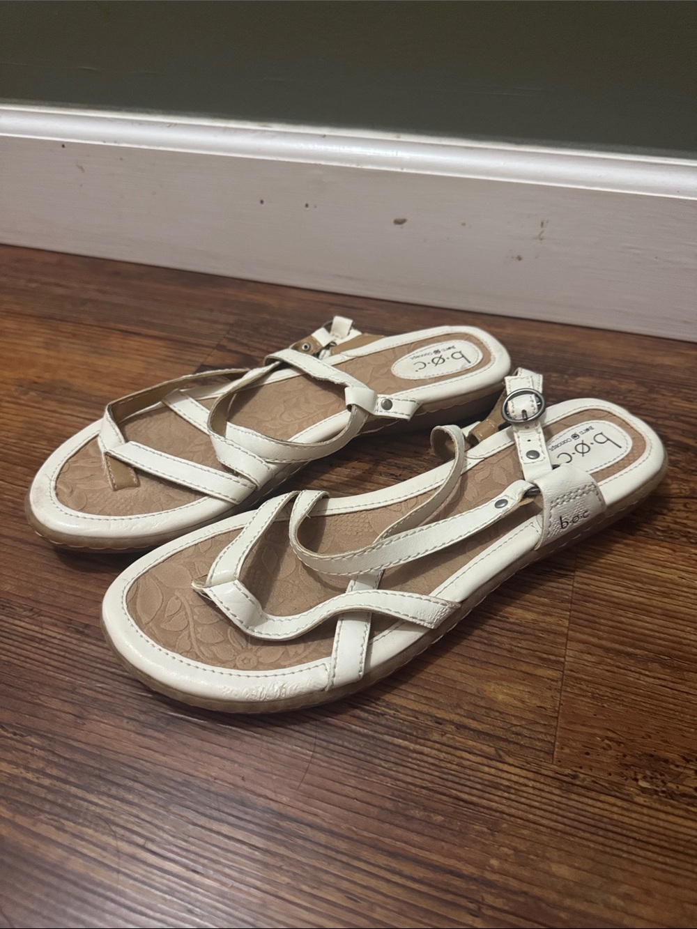 b.o.c. Cream Strappy T-strap Slide Sandals